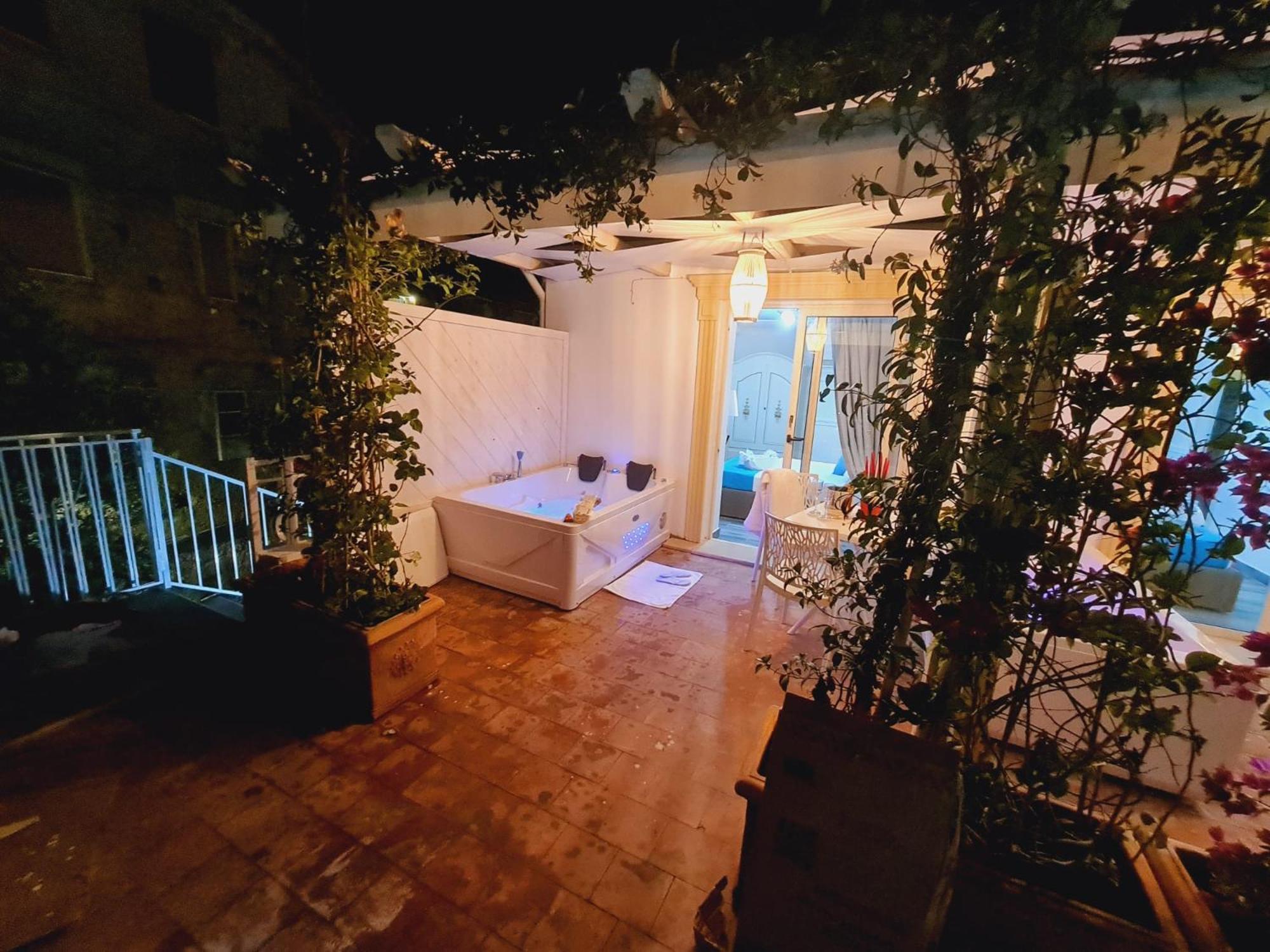 Luxury B&B Suite Jacuzzi Villa Filomena Марина ди Камерота Екстериор снимка
